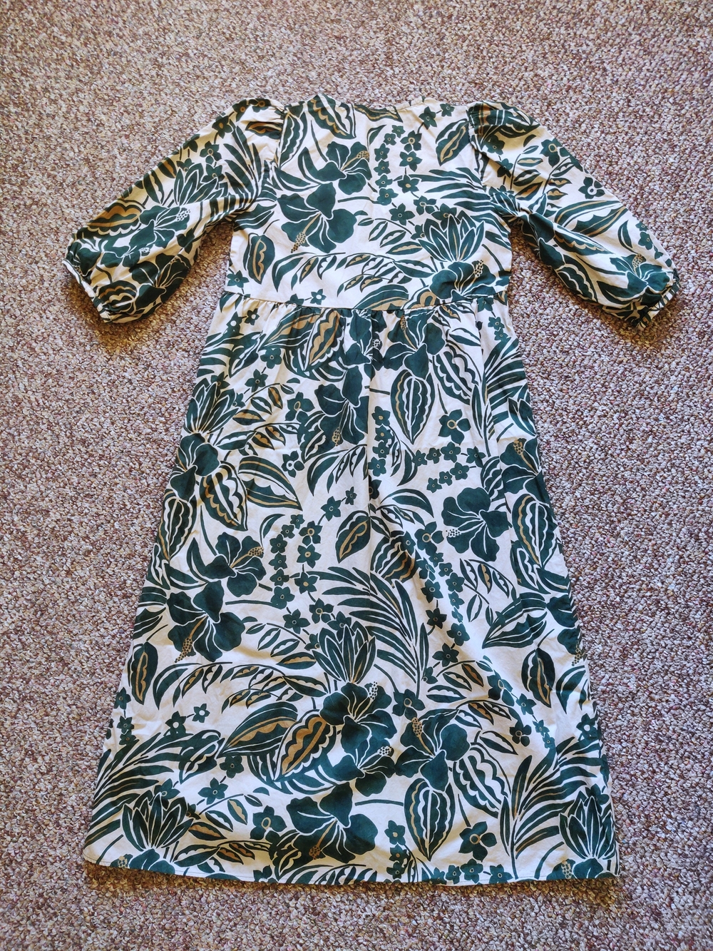 Green and Cream Floral Midi Dress like Boden style M - Picture 7 of 9